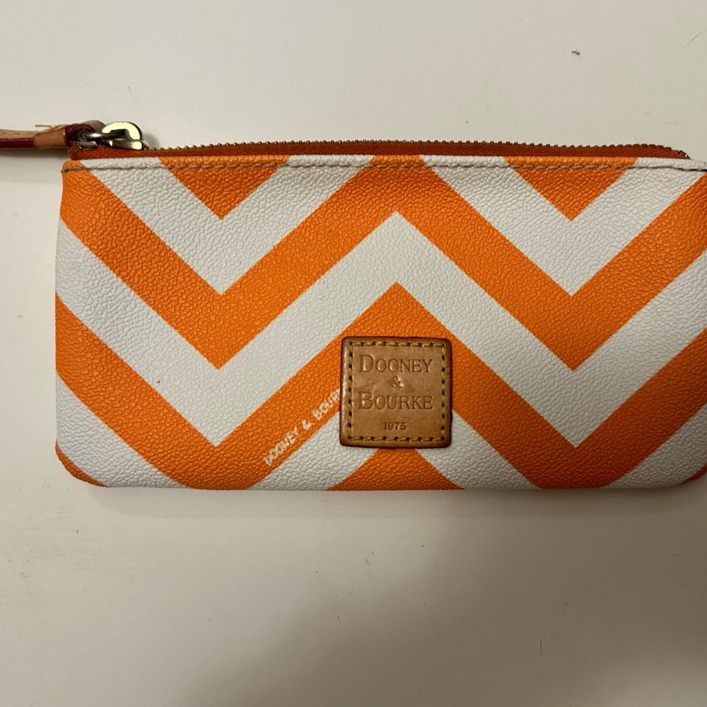 Dooney & Bourke Chevron Change Purse Wallet in Orange and White